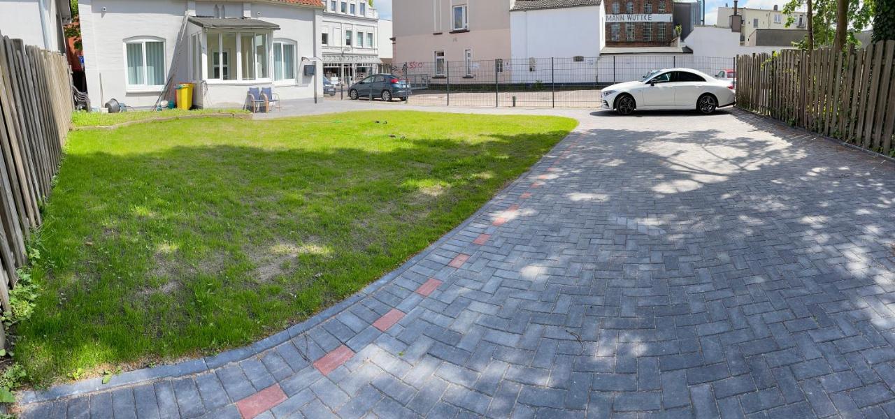 Citygluecknms - Direkt Am Bahnhof Und Einkaufszentrum Neumünster Eksteriør billede